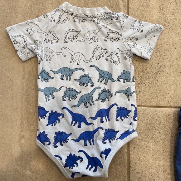 Sovereign Code Baby Boy Dino Onesie & Shorts, Sz 9 Months - Picture 4 of 9